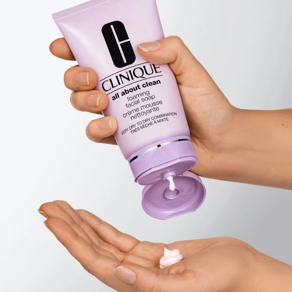 Jabón Facial Espumoso 150 ml Clinique 5